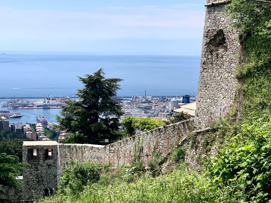 8 Genoa caruggi photo spots for Street Shots