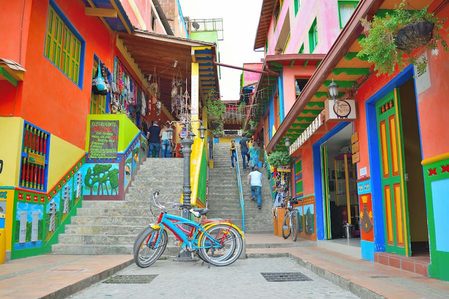 8 Vibrant Guatape photo spots for Creators