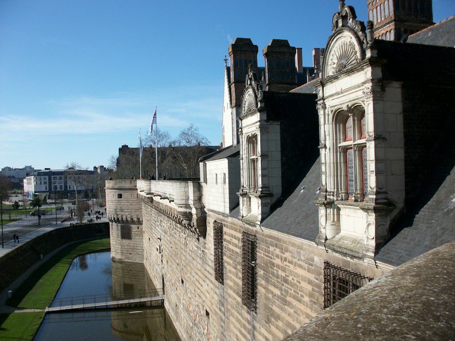 Nantes Travel Guide 2026: Local Tips