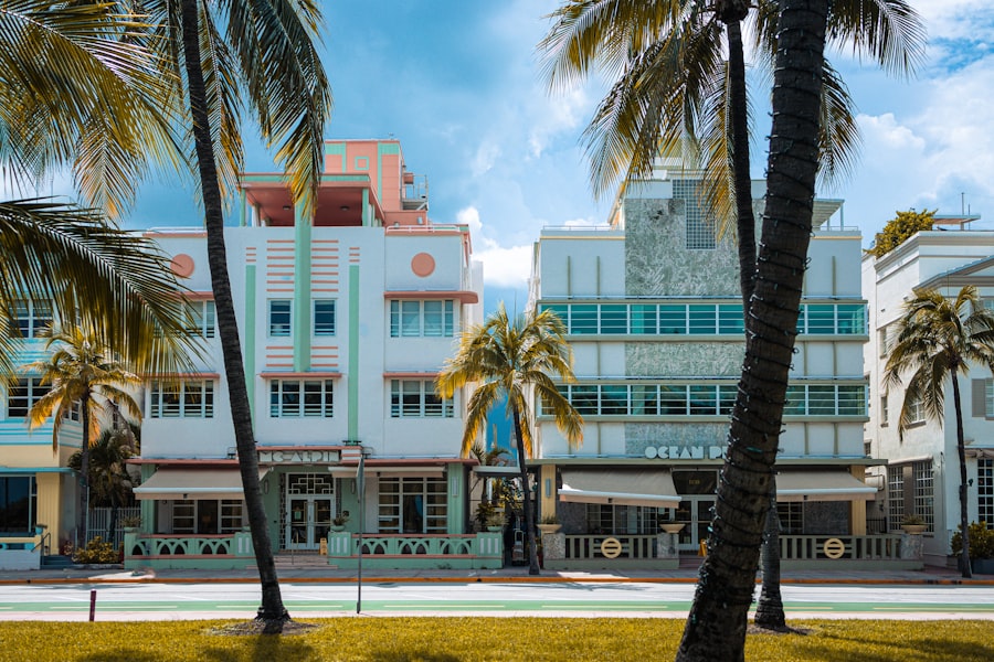 48 Hours in Miami: Art Deco & Photography Loop