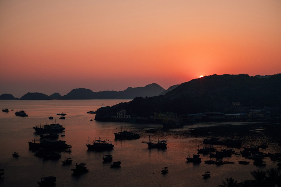 Halong Bay sunrise photography 2026 Guide