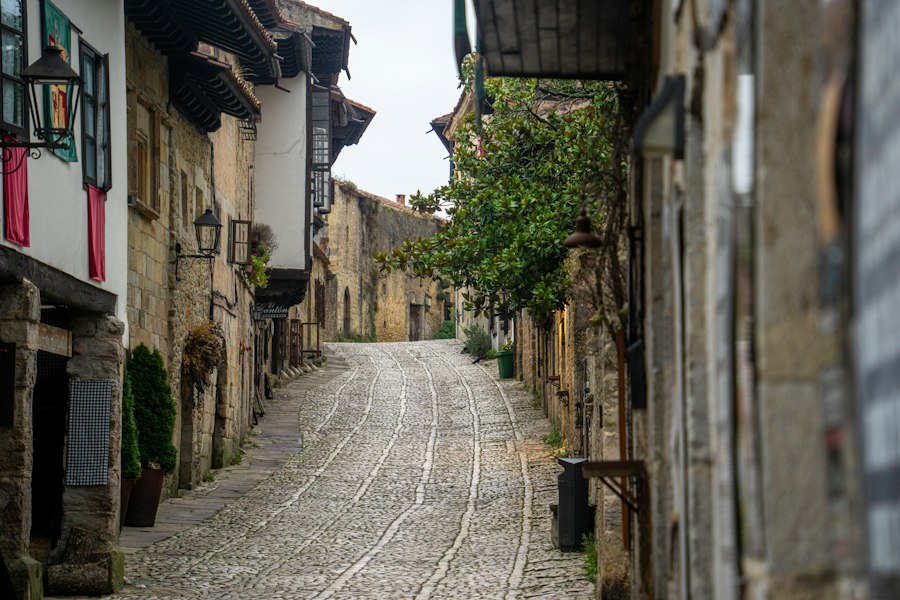 8 Girona Historic Photo Spots