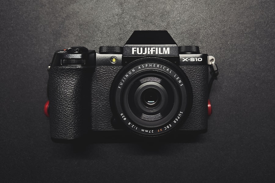 Best Travel Lenses for Fujifilm 2026: Top Picks