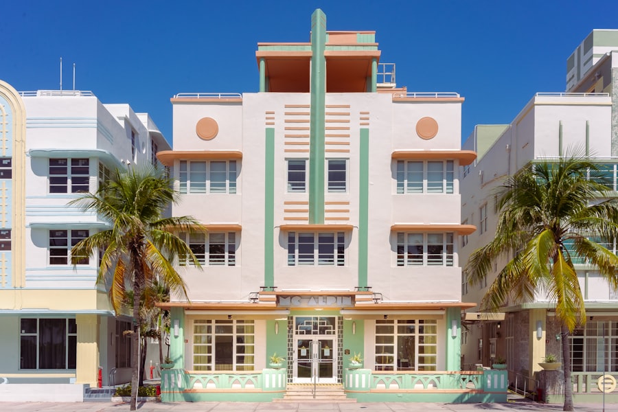 Top 10 Miami Art Deco photo spots 2026